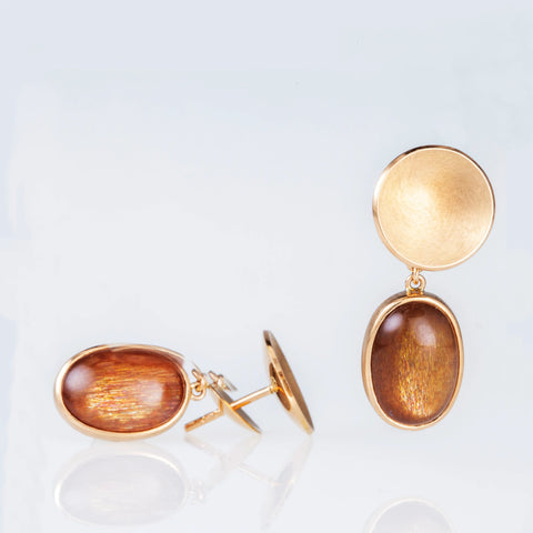 Ohrschmuck 750er Rotgold mit leuchtenden Sonnensteinen